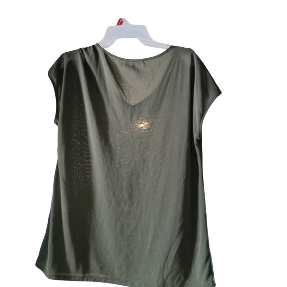 Women's Top size medium - Picture 5 of 6